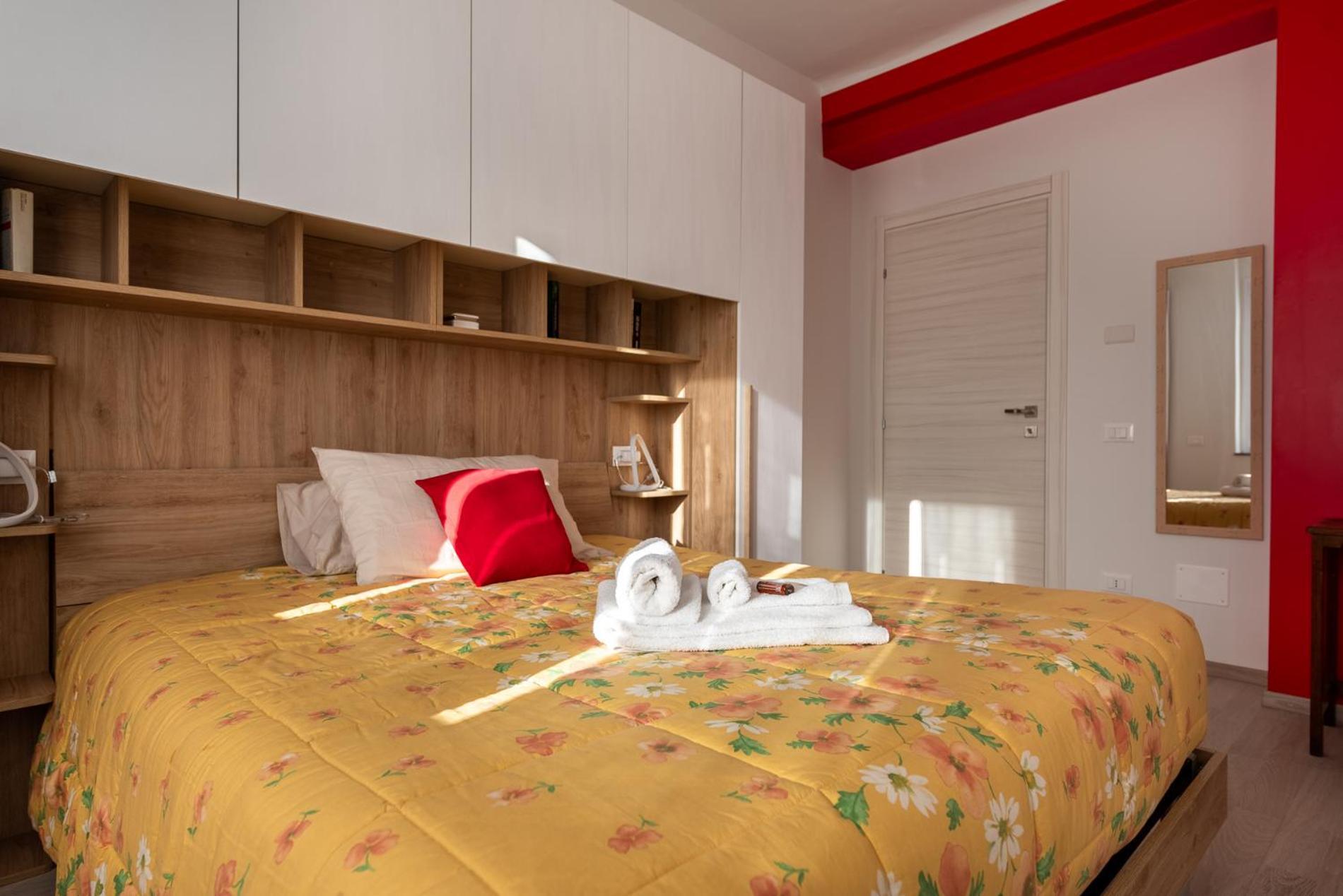 Au Moulin De La Galette Vicino Milano, Mxp E Parking Free Hotel Canegrate Екстериор снимка